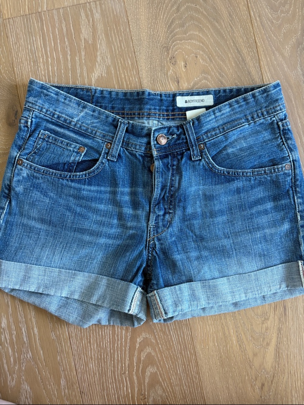 H&M Boyfriend Denim Shorts Cuffed Size 6 3” Inseam 100% Cotton Mid Rise